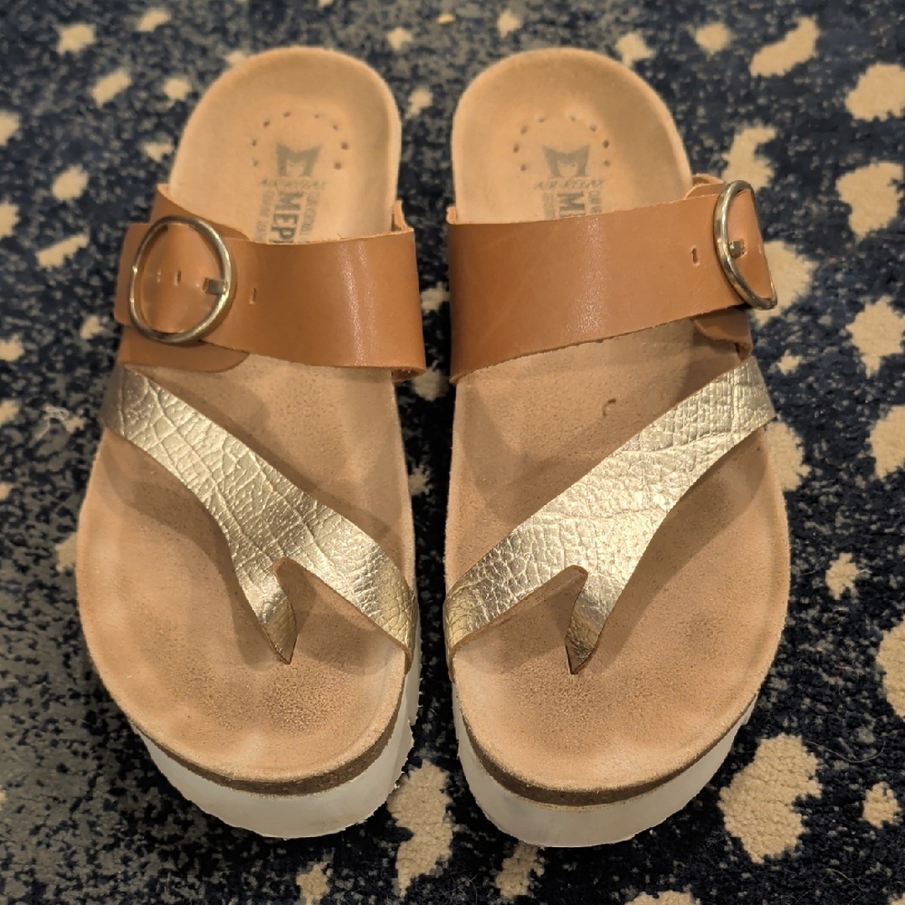 Mephisto Women's Sandals in Tan and Gold